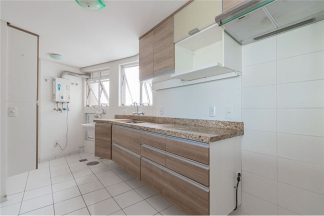 Imagem Apartamento com 3 Quartos à Venda, 90 m² em Azenha - Porto Alegre Imagem Apartamento com 3 Quartos à Venda, 90 m² em Azenha - Porto Alegre