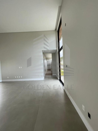 Imagem Casa com 3 Quartos à Venda, 100 m² em Santa Regina - Camboriú Imagem Casa com 3 Quartos à Venda, 100 m² em Santa Regina - Camboriú