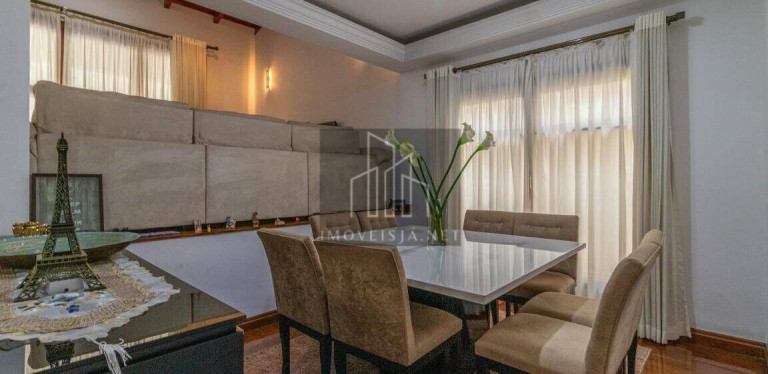 Imagem Casa com 4 Quartos à Venda, 319 m² em Alphaville - Santana De Parnaíba Imagem Casa com 4 Quartos à Venda, 319 m² em Alphaville - Santana De Parnaíba