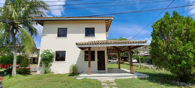 Casa com 4 Quartos para Alugar,  em Lauro De Freitas