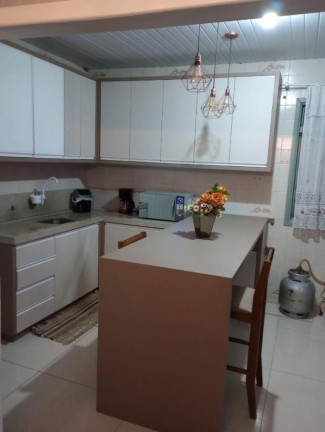 Imagem Casa com 3 Quartos à Venda, 94 m² em Centro - Concórdia Imagem Casa com 3 Quartos à Venda, 94 m² em Centro - Concórdia
