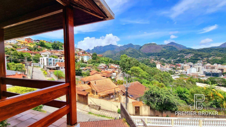 Imagem Casa com 4 Quartos à Venda, 167 m² em Fazendinha - Teresópolis Imagem Casa com 4 Quartos à Venda, 167 m² em Fazendinha - Teresópolis