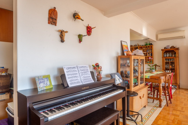 Imagem Apartamento com 2 Quartos à Venda, 91 m² em Menino Deus - Porto Alegre Imagem Apartamento com 2 Quartos à Venda, 91 m² em Menino Deus - Porto Alegre