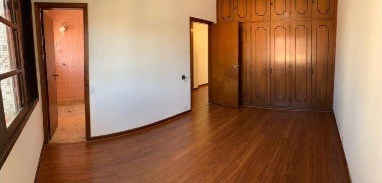 Imagem Casa com 3 Quartos à Venda, 299 m² em Vila Monumento - São Paulo