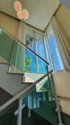 Imagem Casa com 4 Quartos à Venda, 400 m² em Córrego Grande - Florianópolis Imagem Casa com 4 Quartos à Venda, 400 m² em Córrego Grande - Florianópolis