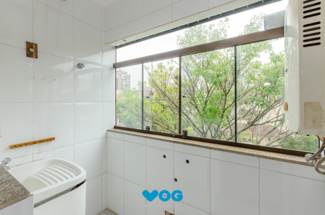 Imagem Imóvel com 3 Quartos à Venda, 195 m² em Jardim Itu - Porto Alegre