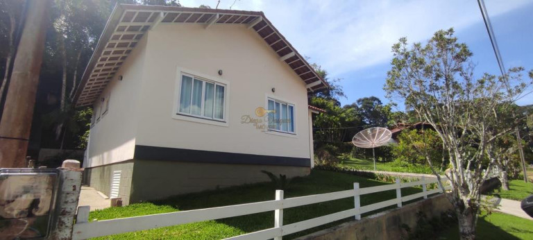 Imagem Casa com 2 Quartos à Venda, 450 m² em Parque Do Imbui - Teresópolis Imagem Casa com 2 Quartos à Venda, 450 m² em Parque Do Imbui - Teresópolis