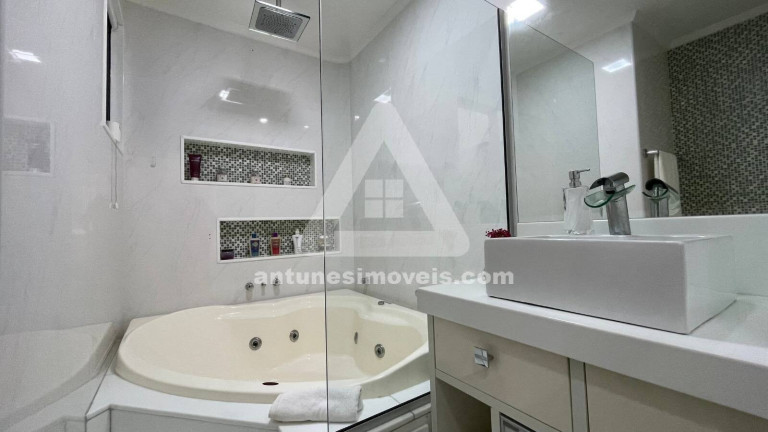 Imagem Apartamento com 2 Quartos à Venda, 80 m² em Praia Do Forte - Cabo Frio Imagem Apartamento com 2 Quartos à Venda, 80 m² em Praia Do Forte - Cabo Frio