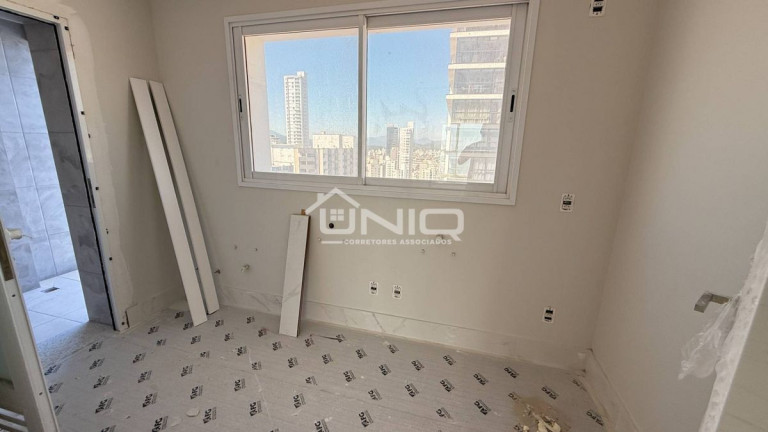 Imagem Apartamento com 4 Quartos à Venda, 170 m² em Centro - Balneário Camboriú Imagem Apartamento com 4 Quartos à Venda, 170 m² em Centro - Balneário Camboriú