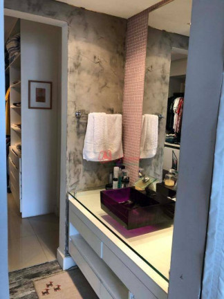 Imagem Apartamento com 3 Quartos à Venda, 115 m² em Higienópolis - Porto Alegre Imagem Apartamento com 3 Quartos à Venda, 115 m² em Higienópolis - Porto Alegre
