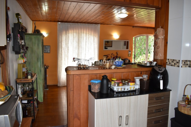 Imagem Casa com 4 Quartos à Venda, 248 m² em Região Da Abernéssia - Campos Do Jordão
