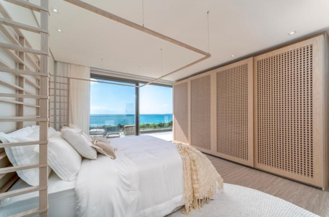 Imagem Casa com 5 Quartos à Venda, 458 m² em Praia Do Estaleiro - Balneário Camboriú Imagem Casa com 5 Quartos à Venda, 458 m² em Praia Do Estaleiro - Balneário Camboriú