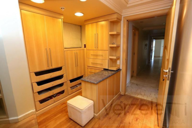 Imagem Apartamento com 5 Quartos à Venda, 500 m² em Centro - Balneário Camboriú Imagem Apartamento com 5 Quartos à Venda, 500 m² em Centro - Balneário Camboriú