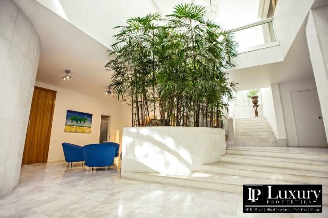 Imagem Casa com 5 Quartos à Venda, 904 m² em Jardim Europa - São Paulo Imagem Casa com 5 Quartos à Venda, 904 m² em Jardim Europa - São Paulo
