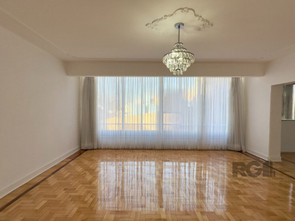 Imagem Apartamento com 3 Quartos à Venda, 170 m² em Centro Histórico - Porto Alegre Imagem Apartamento com 3 Quartos à Venda, 170 m² em Centro Histórico - Porto Alegre