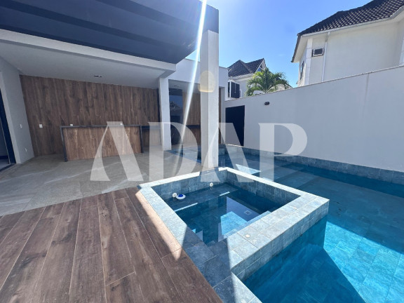 Imagem Casa com 4 Quartos à Venda, 450 m² em Recreio Dos Bandeirantes - Rio De Janeiro