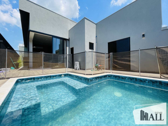 Casa com 3 Quartos à Venda, 218 m² em Centro - Bady Bassitt