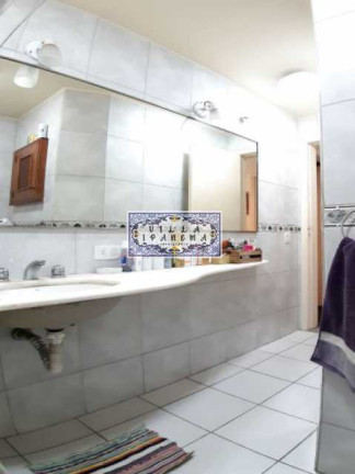 Imagem Apartamento com 3 Quartos à Venda, 134 m² em Laranjeiras - Rio De Janeiro Imagem Apartamento com 3 Quartos à Venda, 134 m² em Laranjeiras - Rio De Janeiro