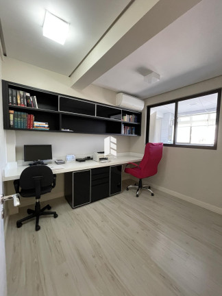 Imagem Apartamento com 3 Quartos à Venda, 200 m² em Nossa Senhora De Lourdes - Santa Maria Imagem Apartamento com 3 Quartos à Venda, 200 m² em Nossa Senhora De Lourdes - Santa Maria