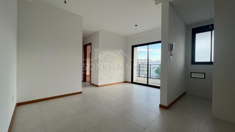 Imagem Apartamento com 2 Quartos à Venda, 61 m² em Coqueiros - Florianópolis