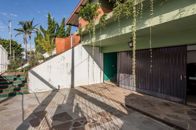 Imagem Imóvel com 4 Quartos à Venda, em Jardim Itu Sabará - Porto Alegre Imagem Imóvel com 4 Quartos à Venda, em Jardim Itu Sabará - Porto Alegre