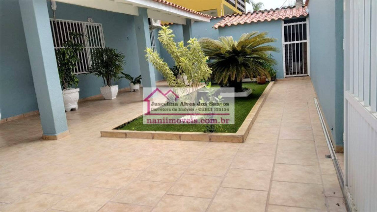 Imagem Casa com 3 Quartos à Venda, 214 m² em Parque Balneário Poiares - Caraguatatuba Imagem Casa com 3 Quartos à Venda, 214 m² em Parque Balneário Poiares - Caraguatatuba
