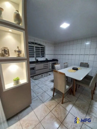 Imagem Sobrado com 2 Quartos à Venda, 210 m² em Jardim Maria Eugênia - Sorocaba Imagem Sobrado com 2 Quartos à Venda, 210 m² em Jardim Maria Eugênia - Sorocaba