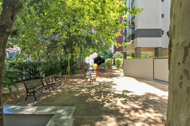 Imagem Apartamento com 3 Quartos à Venda, 120 m² em Moinhos De Vento - Porto Alegre Imagem Apartamento com 3 Quartos à Venda, 120 m² em Moinhos De Vento - Porto Alegre