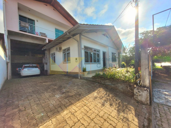 Casa com 3 Quartos à Venda, 250 m² em Capitais - Timbó