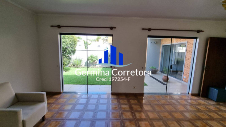 Imagem Casa com 3 Quartos à Venda, 266 m² em Alphaville - Santana De Parnaíba Imagem Casa com 3 Quartos à Venda, 266 m² em Alphaville - Santana De Parnaíba