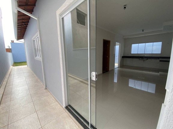 Imagem Casa com 2 Quartos à Venda, 300 m² em Jardim Itamarati - Botucatu