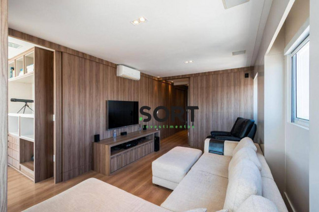 Imagem Cobertura com 3 Quartos à Venda, 253 m² em Centro - Balneário Camboriú
