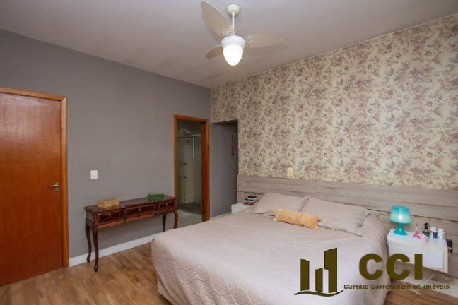 Imagem Casa com 3 Quartos à Venda, 239 m² em Chácara Santa Lúcia - Carapicuíba