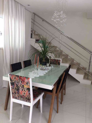 Imagem Casa com 3 Quartos à Venda, 215 m² em Aruã - Mogi Das Cruzes Imagem Casa com 3 Quartos à Venda, 215 m² em Aruã - Mogi Das Cruzes