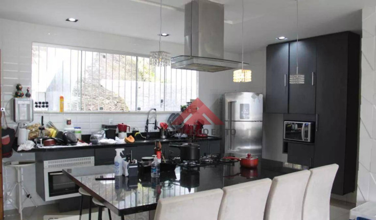Imagem Casa com 4 Quartos à Venda, 250 m² em São Francisco - Niterói Imagem Casa com 4 Quartos à Venda, 250 m² em São Francisco - Niterói