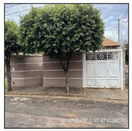 Imagem Casa com 1 Quarto à Venda, 300 m² em Centro - Guaicara Imagem Casa com 1 Quarto à Venda, 300 m² em Centro - Guaicara