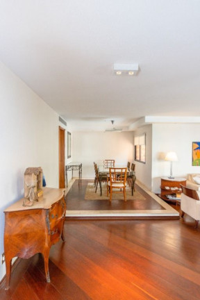 Imagem Apartamento com 4 Quartos à Venda, 220 m² em Moema - São Paulo