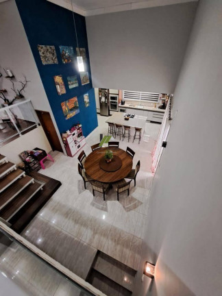 Imagem Casa de Condomínio com 3 Quartos à Venda, 260 m²