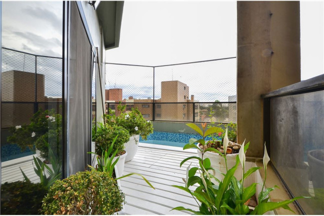 Imagem Imóvel com 3 Quartos à Venda, em Vila Andrade - São Paulo Imagem Imóvel com 3 Quartos à Venda, em Vila Andrade - São Paulo