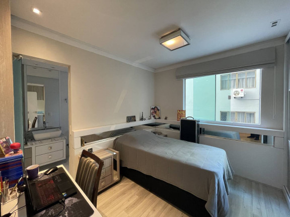 Imagem Apartamento com 4 Quartos à Venda, 195 m² em Meia Praia - Itapema Imagem Apartamento com 4 Quartos à Venda, 195 m² em Meia Praia - Itapema