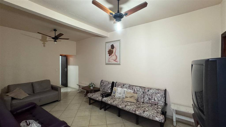 Imagem Casa com 2 Quartos à Venda, em Maracanã - Praia Grande Imagem Casa com 2 Quartos à Venda, em Maracanã - Praia Grande