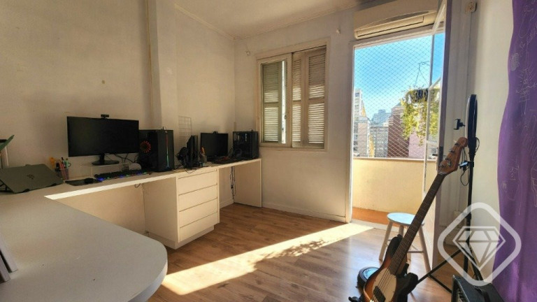 Imagem Apartamento com 2 Quartos à Venda ou Locação, em Centro Histórico - Porto Alegre Imagem Apartamento com 2 Quartos à Venda ou Locação, em Centro Histórico - Porto Alegre