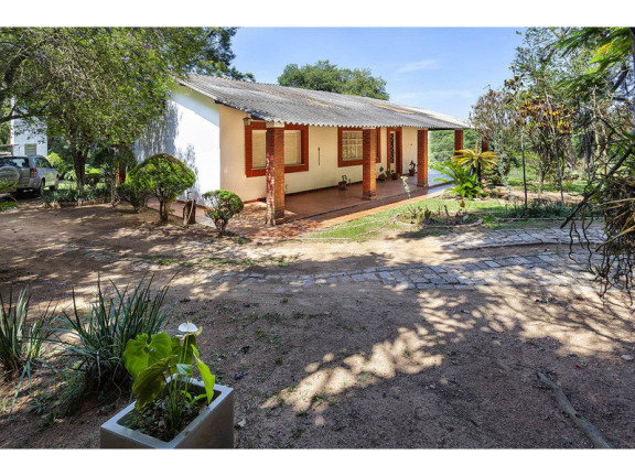 Imagem Imóvel com 2 Quartos à Venda, 200 m² em Guacuri - Itupeva Imagem Imóvel com 2 Quartos à Venda, 200 m² em Guacuri - Itupeva