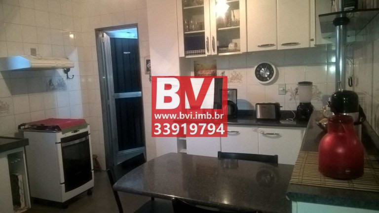 Imagem Casa com 2 Quartos à Venda, 157 m² em Irajá - Rio De Janeiro