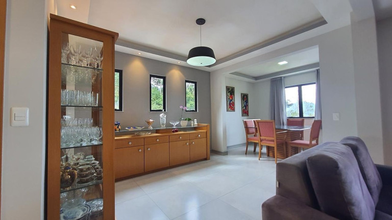 Imagem Casa com 3 Quartos à Venda, 390 m² em Parque Do Ingá - Teresópolis