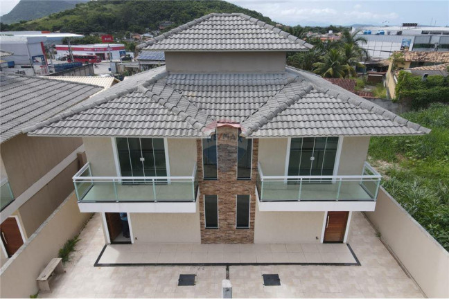 Imagem Casa com 2 Quartos à Venda, 110 m² em Itaipuaçu - Maricá