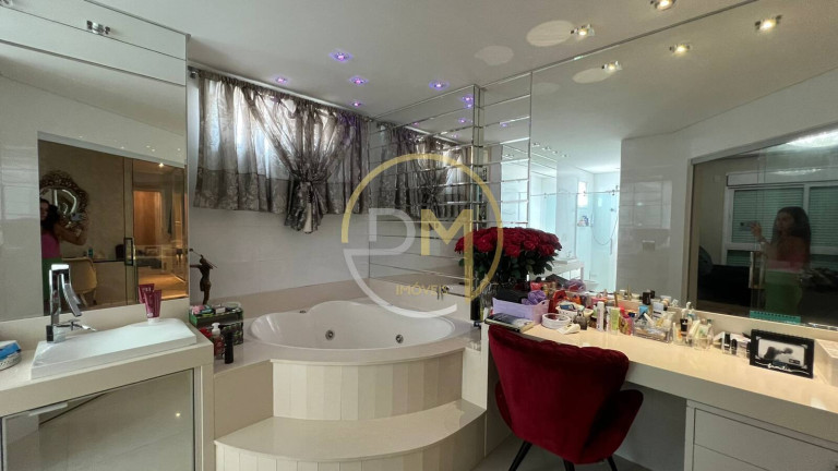Imagem Apartamento com 5 Quartos à Venda, 286 m² em Centro - Itapema