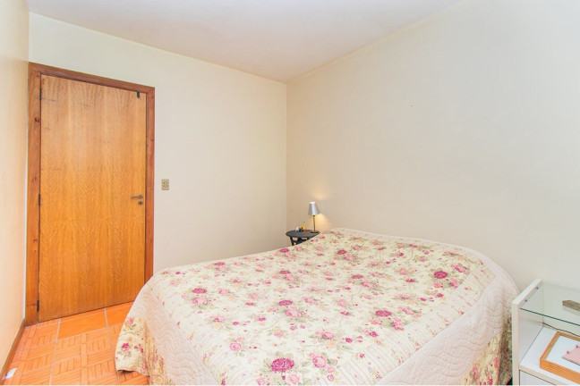 Imagem Apartamento com 3 Quartos à Venda, 74 m² em Petrópolis - Porto Alegre Imagem Apartamento com 3 Quartos à Venda, 74 m² em Petrópolis - Porto Alegre
