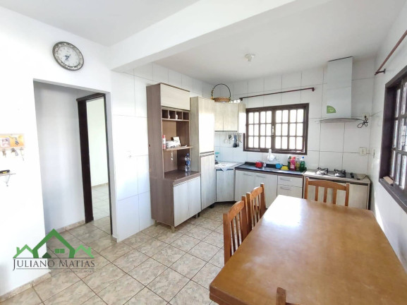Imagem Casa com 5 Quartos à Venda, 198 m² em Centro - Balneário Barra Do Sul Imagem Casa com 5 Quartos à Venda, 198 m² em Centro - Balneário Barra Do Sul