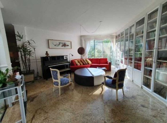 Imagem Sobrado com 6 Quartos à Venda, 4.300 m² em Bosque Dos Eucaliptos - São José Dos Campos Imagem Sobrado com 6 Quartos à Venda, 4.300 m² em Bosque Dos Eucaliptos - São José Dos Campos